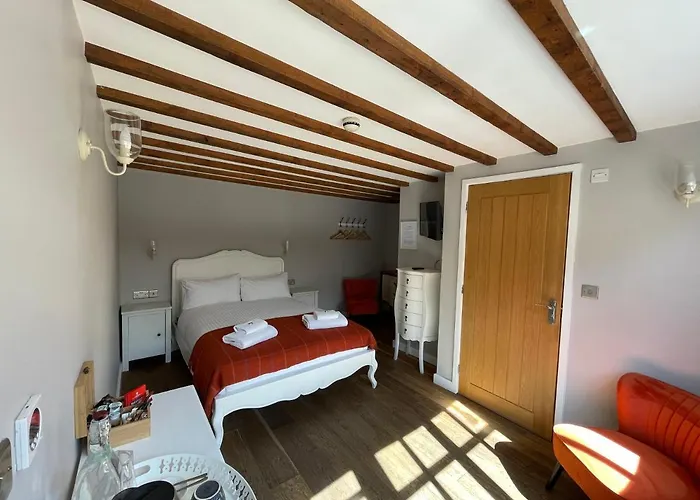 The Queen Matilda Country Rooms